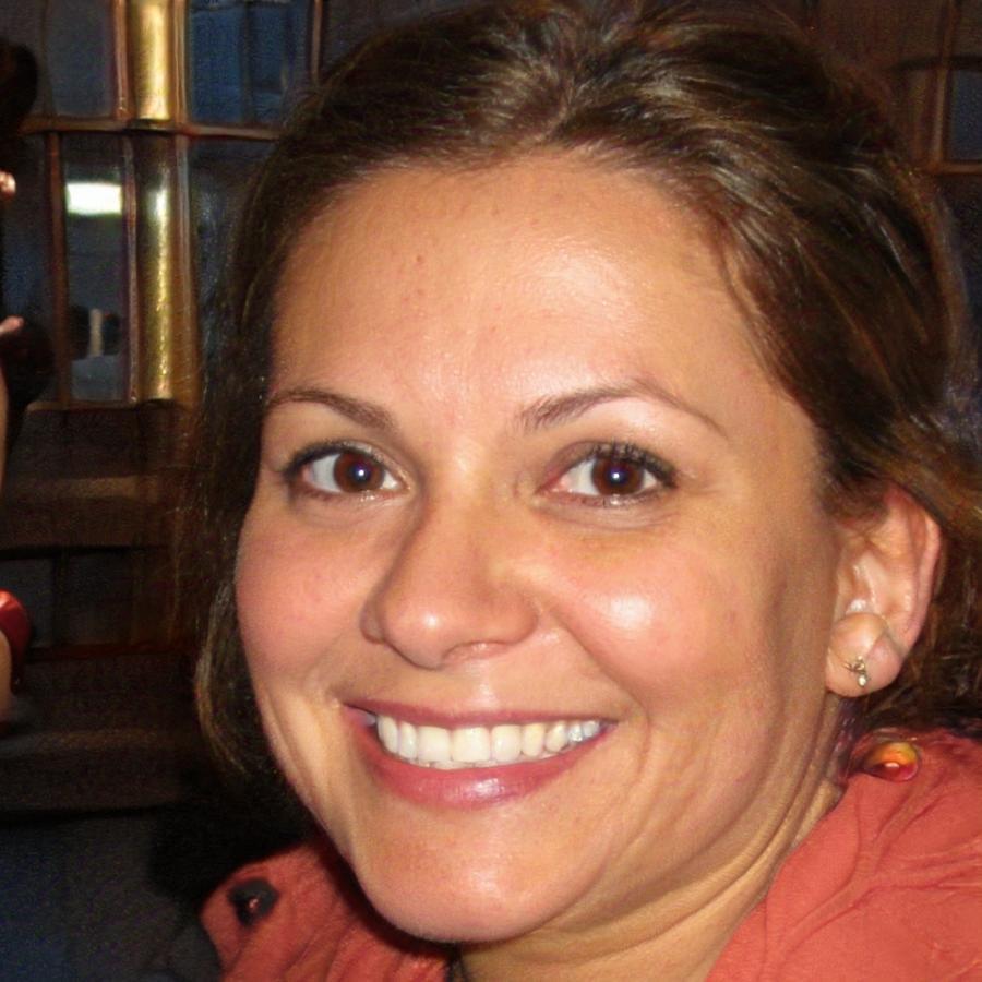 Instructora especialista en finanzas personales